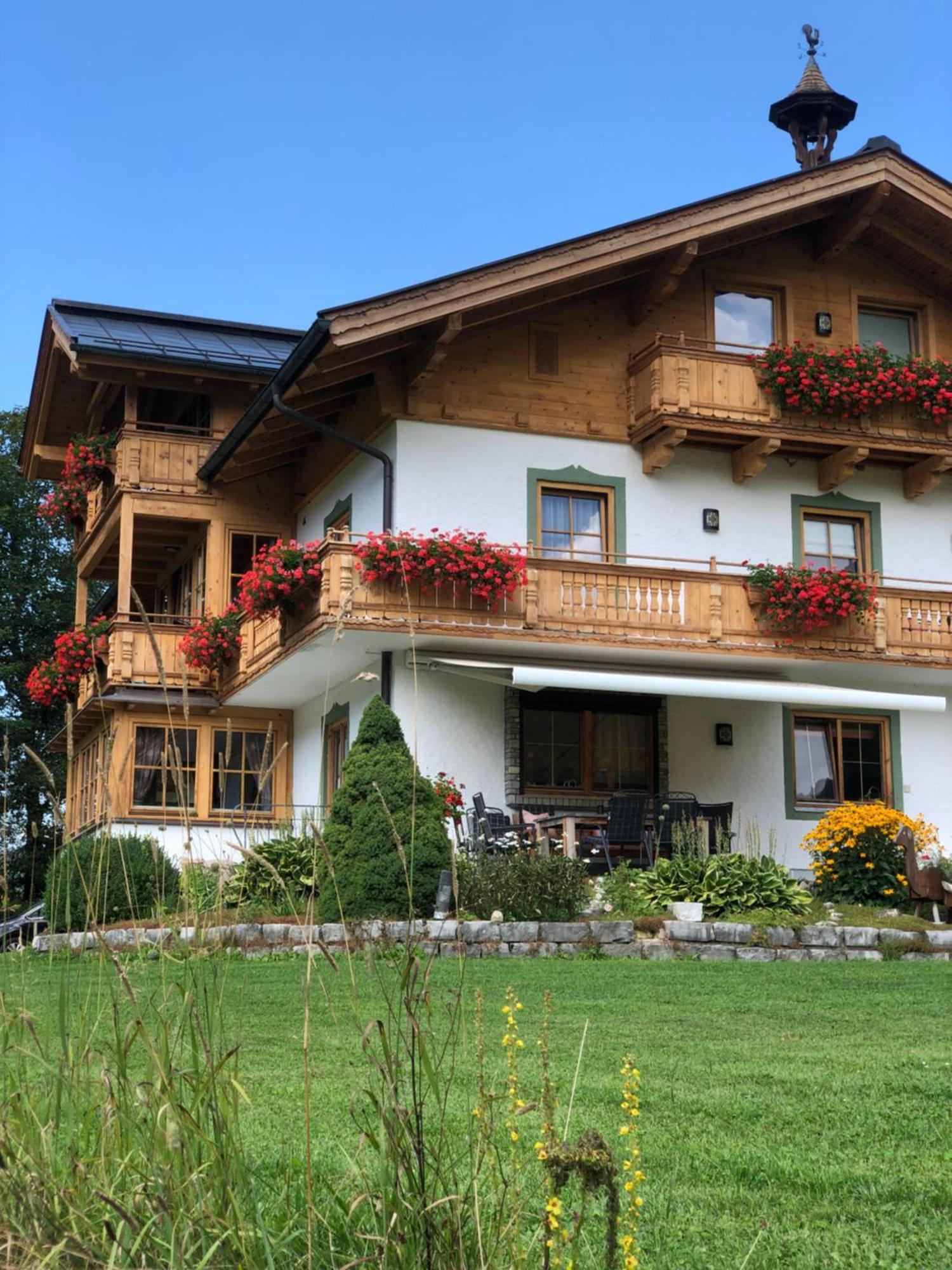 Hotel Haus Hirschpoint Faistenau Exterior foto